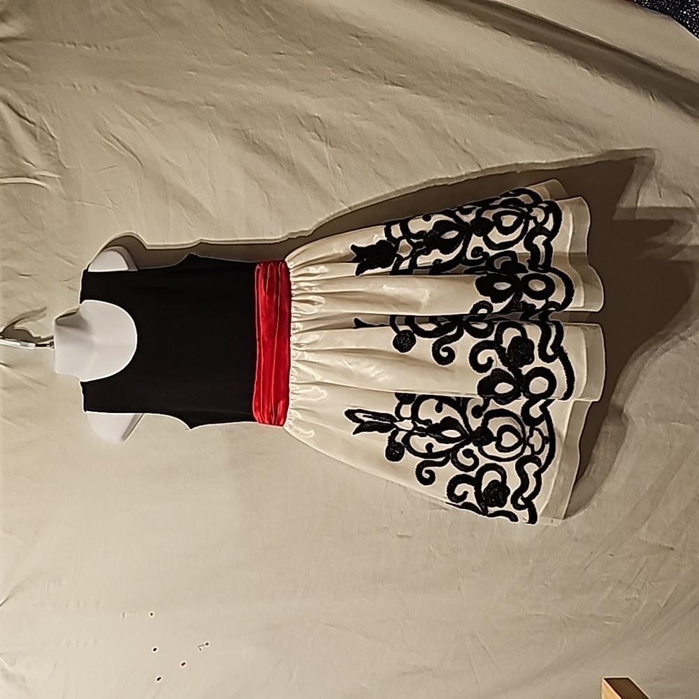 Bonnie Jean party dress - Picture 1 of 12